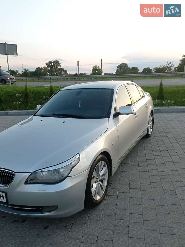 BMW 5 Series 2004