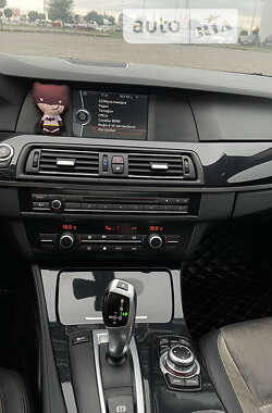 Седан BMW 5 Series 2010 в 