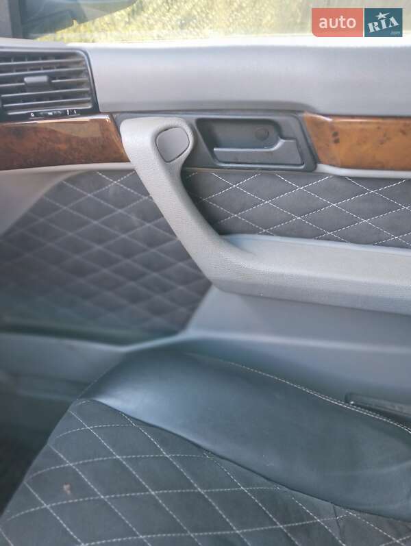 Седан BMW 5 Series 1992 в Харкові