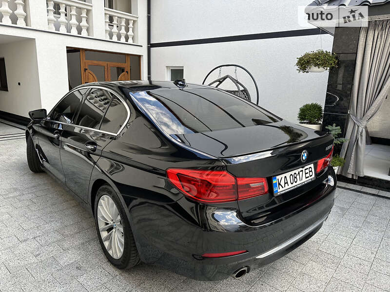 Седан BMW 5 Series 2017 в Тячеве