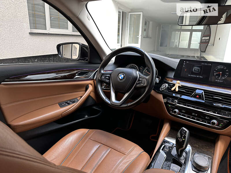 Седан BMW 5 Series 2017 в Тячеве