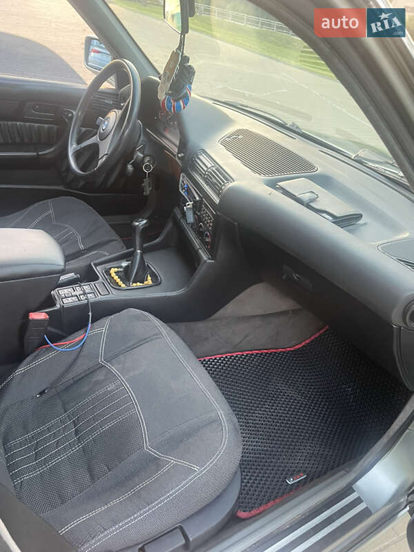 Седан BMW 5 Series 1988 в Краматорську