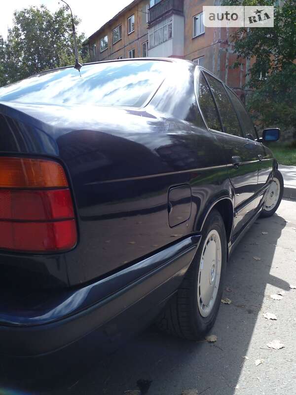Седан BMW 5 Series 1995 в Добропіллі