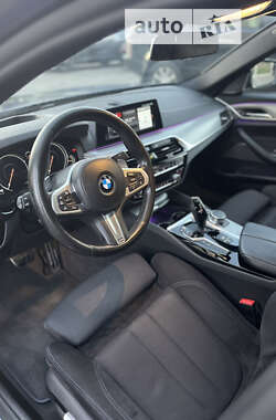 Седан BMW 5 Series 2017 в 
