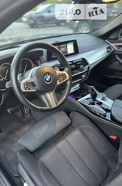 Седан BMW 5 Series 2017 в 