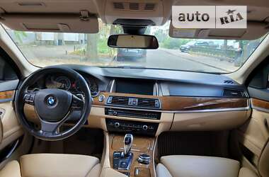 Седан BMW 5 Series 2013 в 
