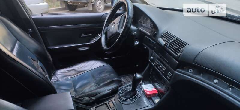 Седан BMW 5 Series 1997 в Харькове