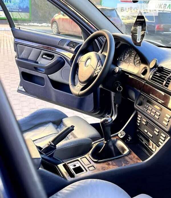 Седан BMW 5 Series 2001 в Одесі
