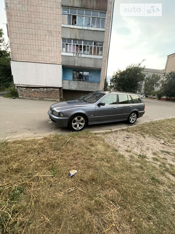 Універсал BMW 5 Series 2000 в Сарнах