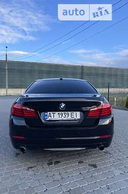 Седан BMW 5 Series 2012 в Надвірній
