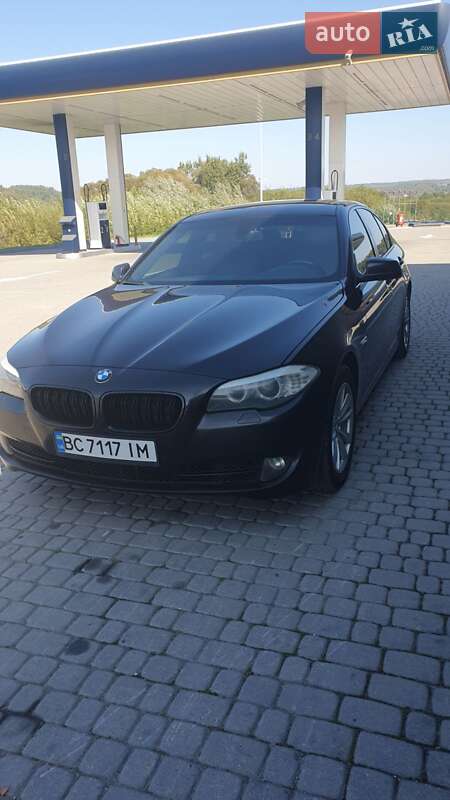 BMW 5 Series 2012