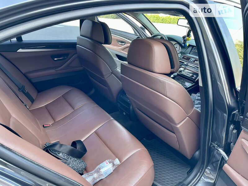 Седан BMW 5 Series 2010 в Вінниці