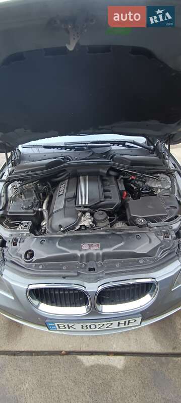 Седан BMW 5 Series 2004 в Костопілі