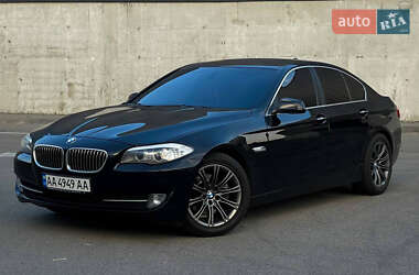 Седан BMW 5 Series 2013 в 