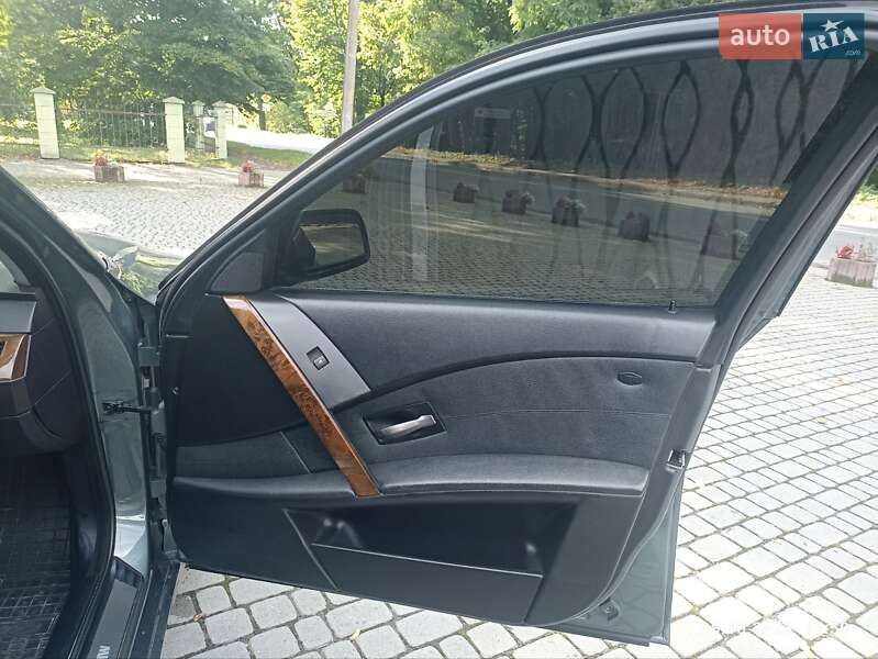 Седан BMW 5 Series 2006 в Львове