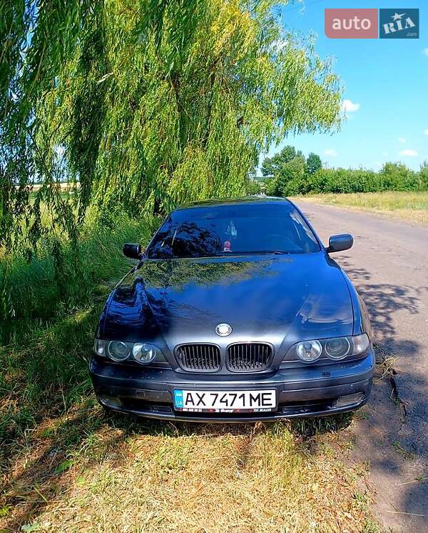 Седан BMW 5 Series 2000 в Балаклее