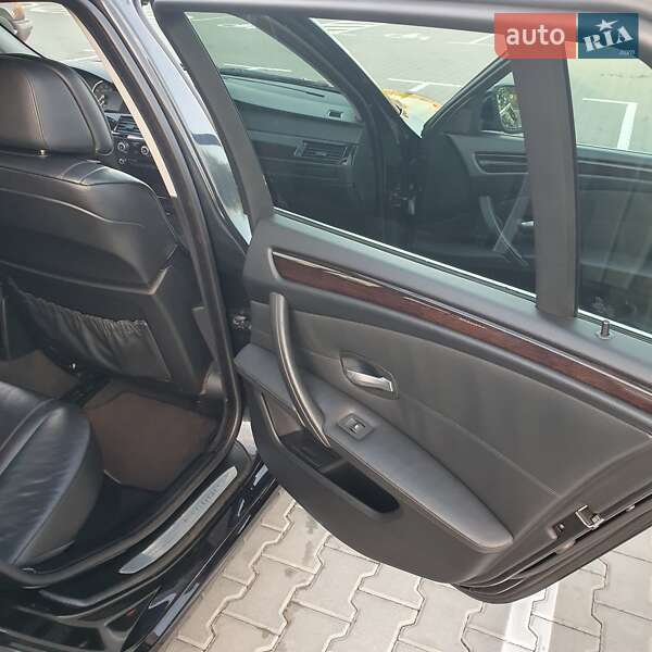Універсал BMW 5 Series 2009 в Житомирі