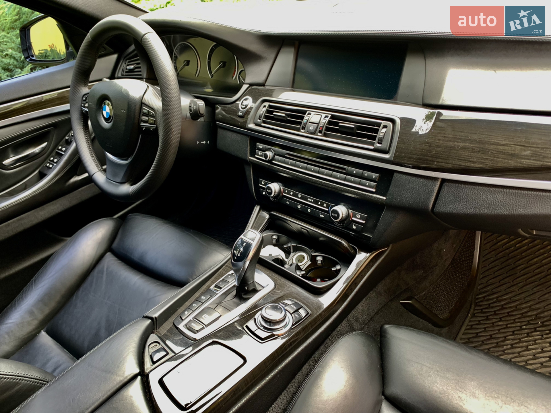 2011 BMW 5er - мініатюра 16