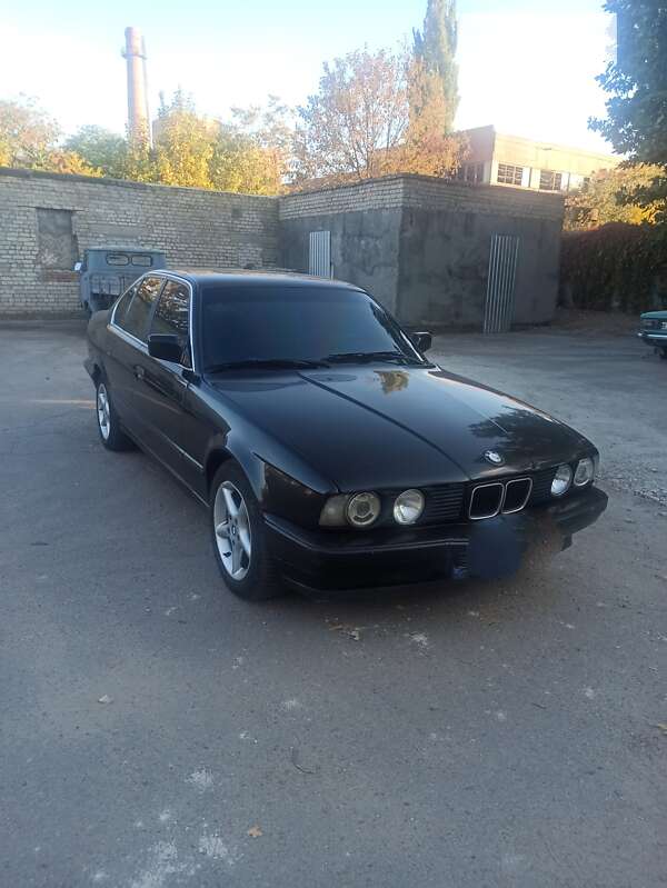 Седан BMW 5 Series 1992 в Константиновке