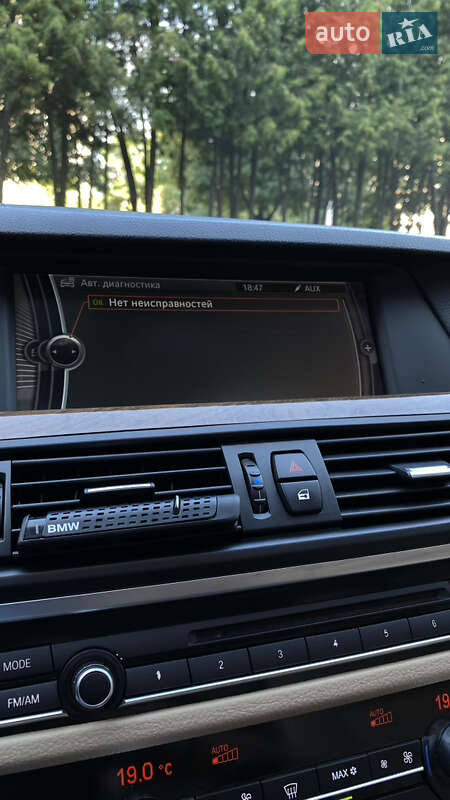 Седан BMW 5 Series 2010 в Львові