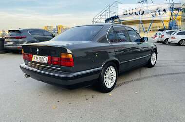 Седан BMW 5 Series 1992 в Харкові