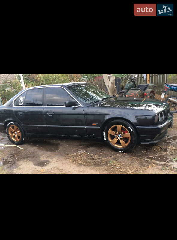 Седан BMW 5 Series 1988 в Миколаєві