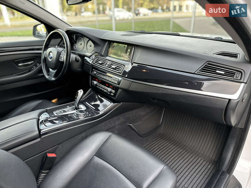 Седан BMW 5 Series 2014 в Одессе