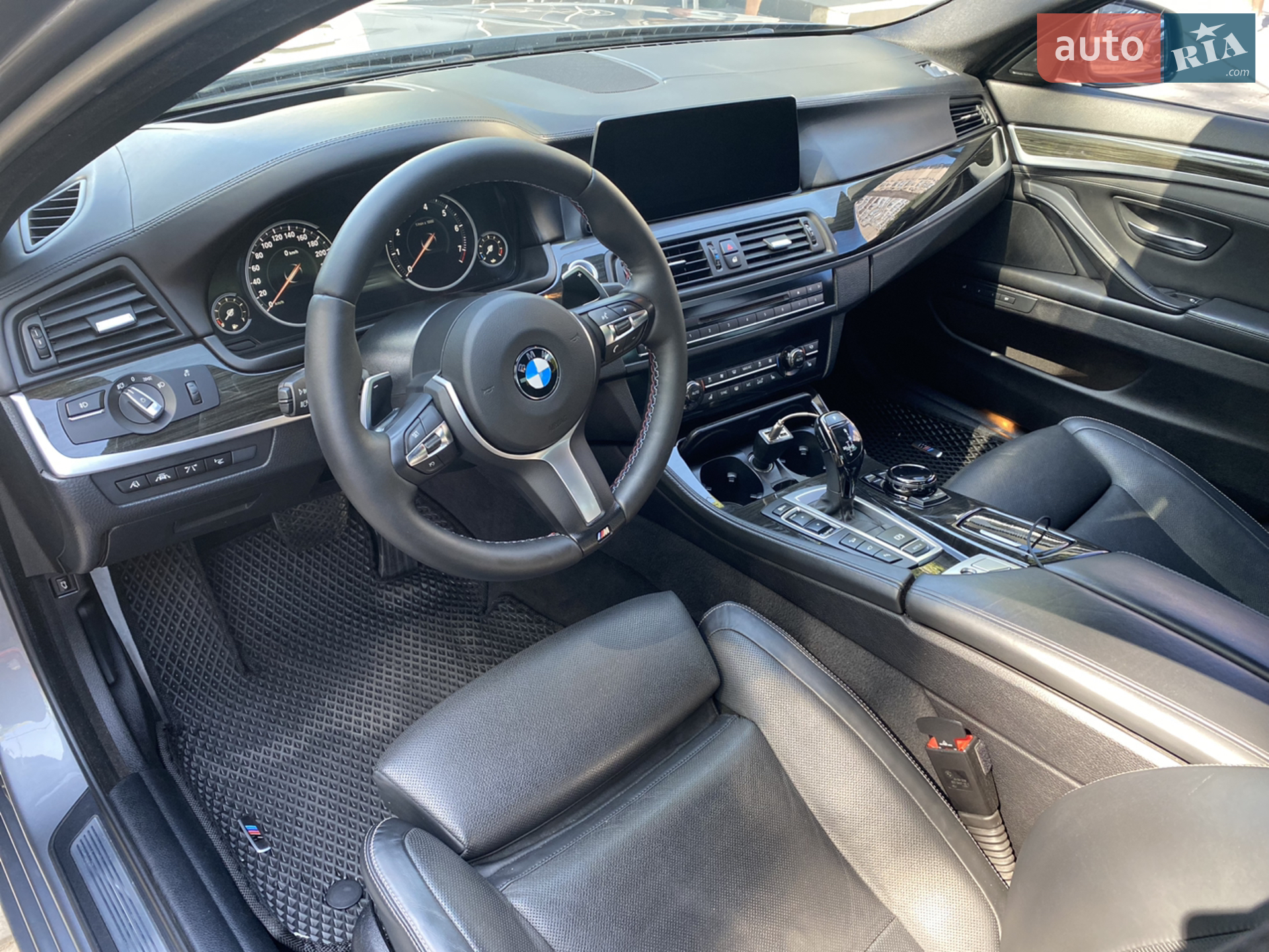 2016 BMW 5er - мініатюра 12