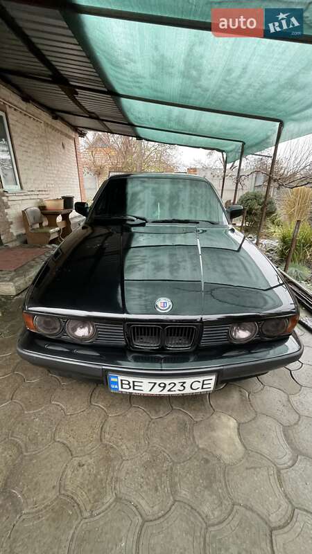 Седан BMW 5 Series 1992 в Кривому Розі