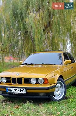 Седан BMW 5 Series 1989 в Кропивницькому