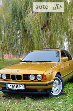 Седан BMW 5 Series 1989 в Кропивницькому