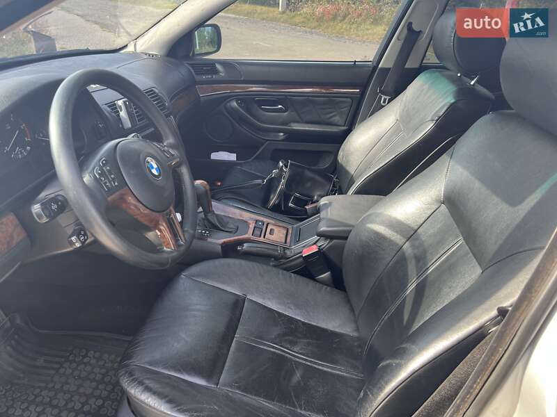Универсал BMW 5 Series 2002 в Ровно