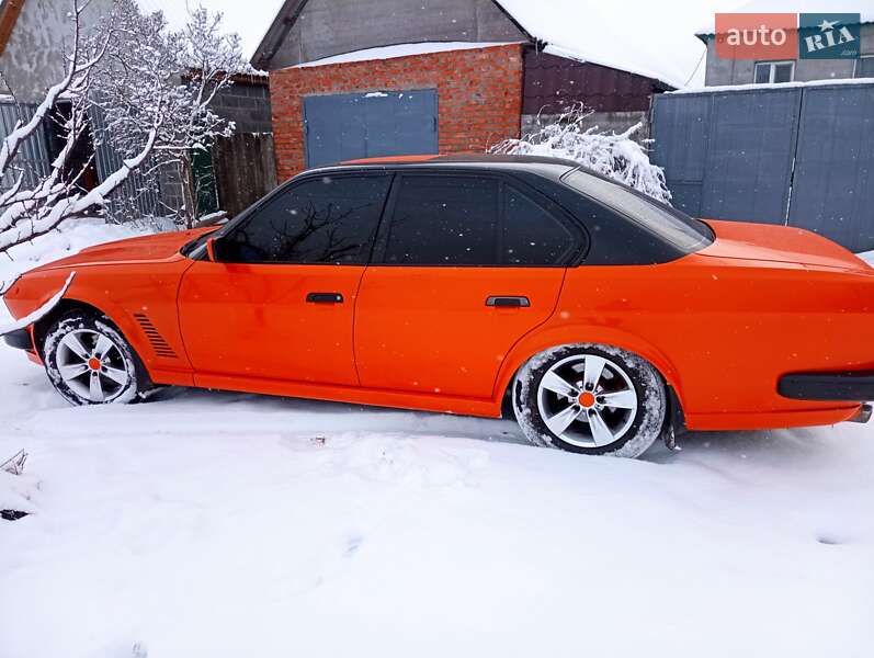 Седан BMW 5 Series 1994 в Харькове