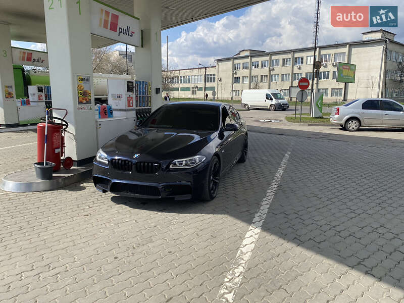 Седан BMW 5 Series 2012 в Кременчуге