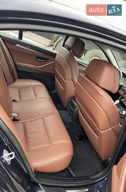 Седан BMW 5 Series 2012 в 