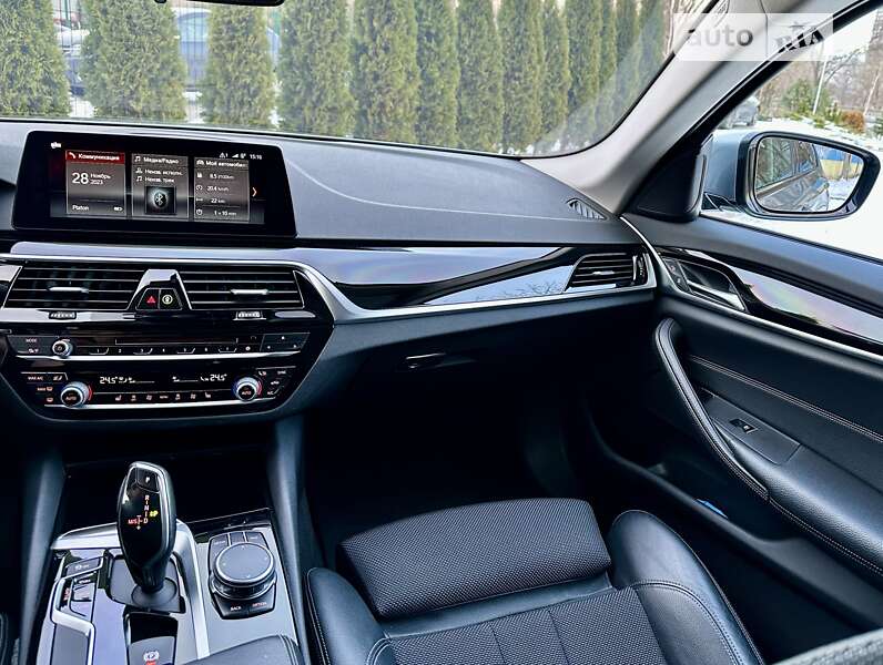 Седан BMW 5 Series 2017 в Киеве фото 16 Седан BMW 5 Series 2017 в Киеве