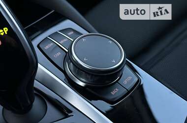 Седан BMW 5 Series 2017 в Киеве