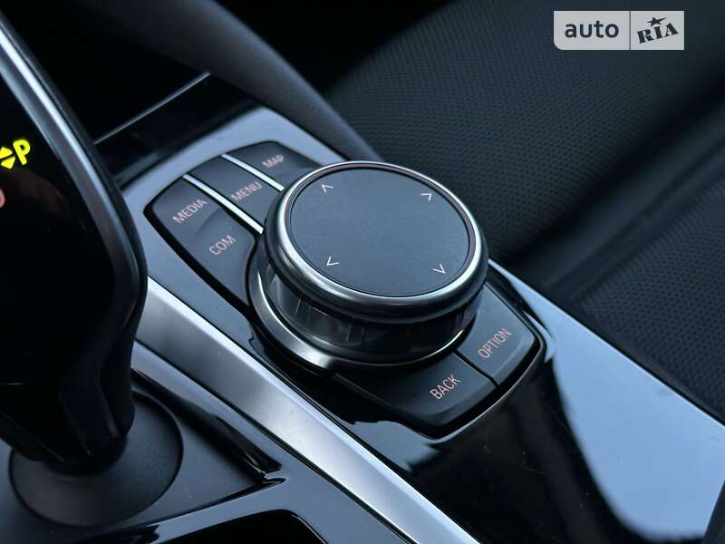 Седан BMW 5 Series 2017 в Киеве фото 23 Седан BMW 5 Series 2017 в Киеве