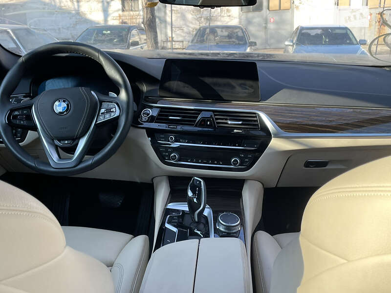 Седан BMW 5 Series 2020 в Запоріжжі