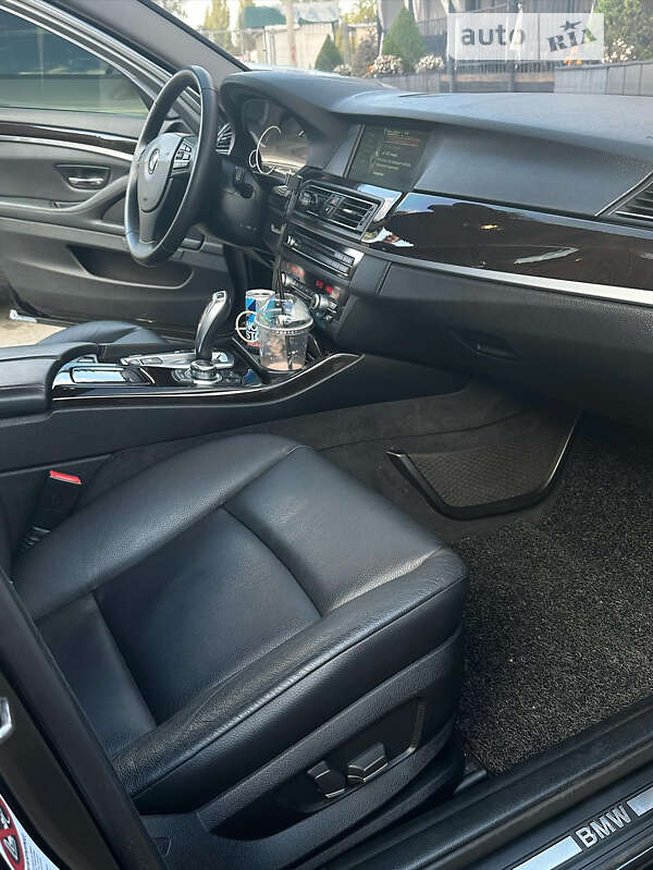 Седан BMW 5 Series 2013 в Николаеве