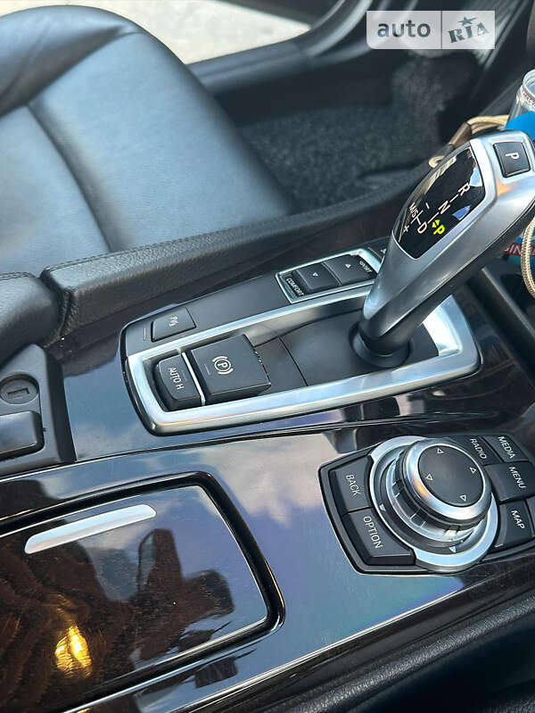 Седан BMW 5 Series 2013 в Николаеве