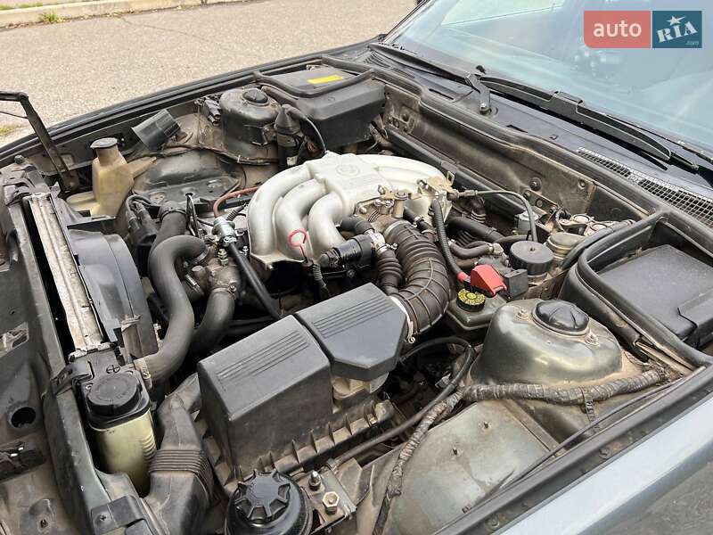 Седан BMW 5 Series 1989 в Одессе