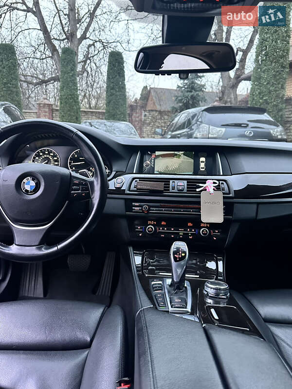 Седан BMW 5 Series 2015 в Черновцах