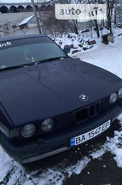 Седан BMW 5 Series 1989 в Благовещенском