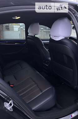 Седан BMW 5 Series 2018 в 