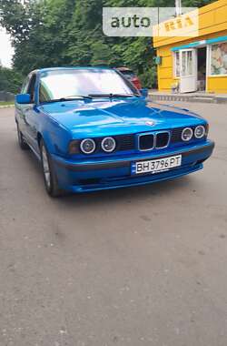 Седан BMW 5 Series 1988 в Подольске