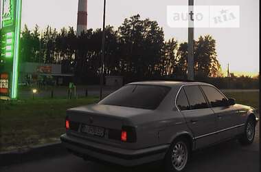 Седан BMW 5 Series 1990 в Валках