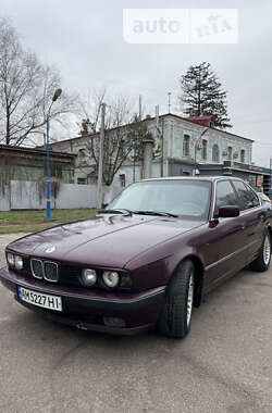 Седан BMW 5 Series 1993 в Житомире