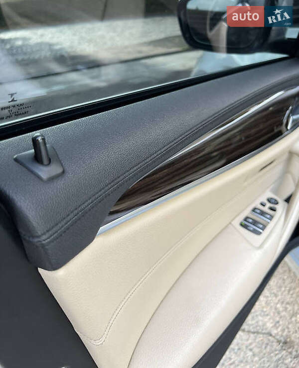 Седан BMW 5 Series 2017 в Черновцах