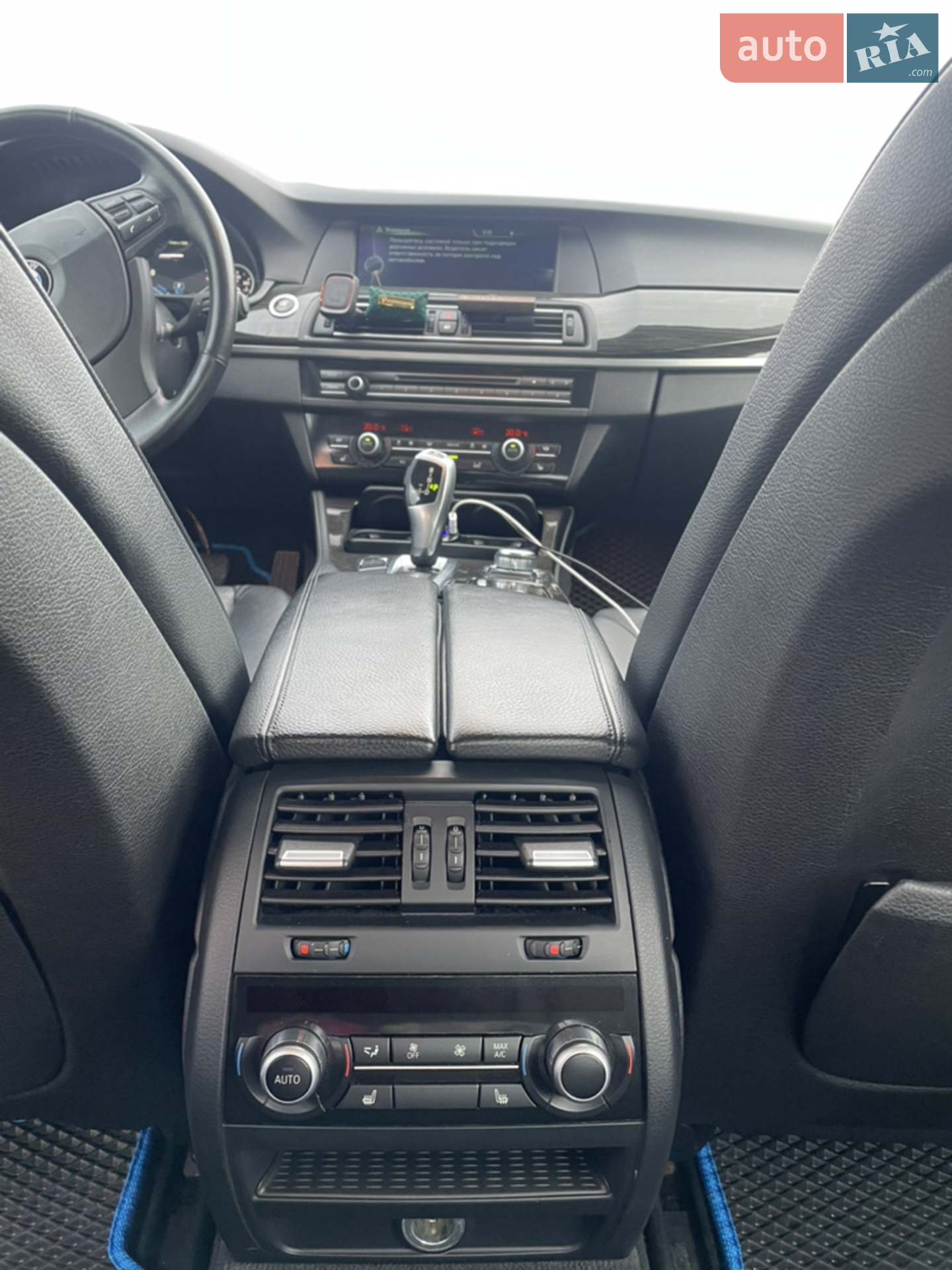 2012 BMW 5er - мініатюра 2